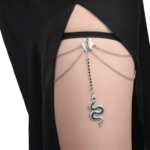 3/$35  Silver Plated Snake Thigh Chain Garter Gothic Rhinestone Leg Jewelry - Picture 1 of 4